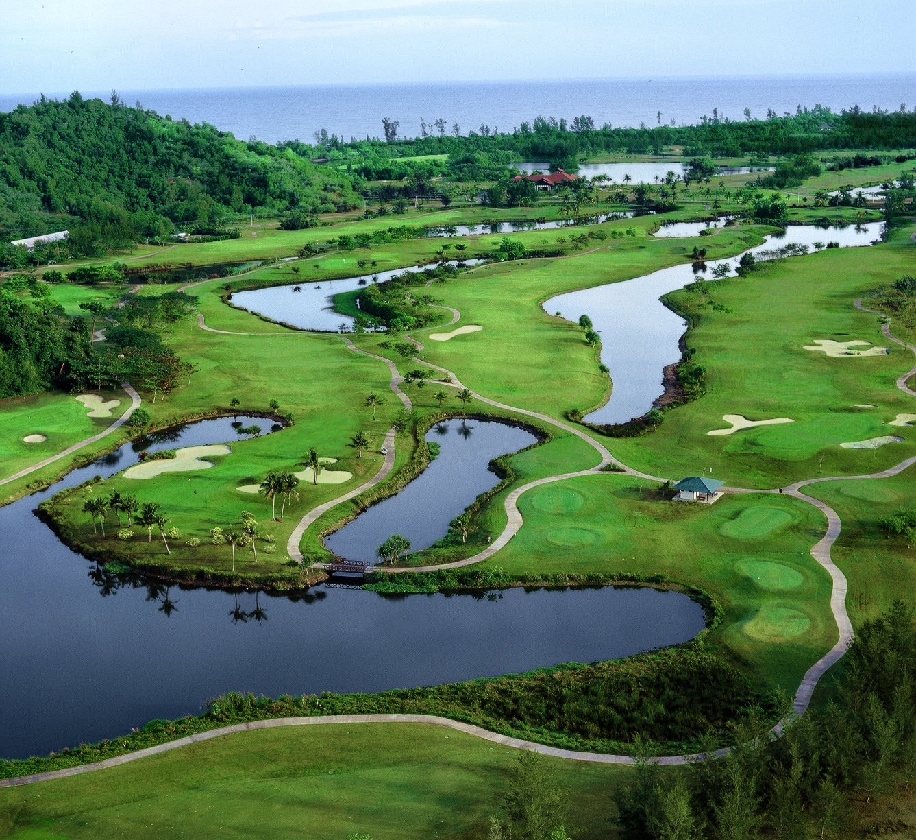 Dalit Bay Golf & Country Club