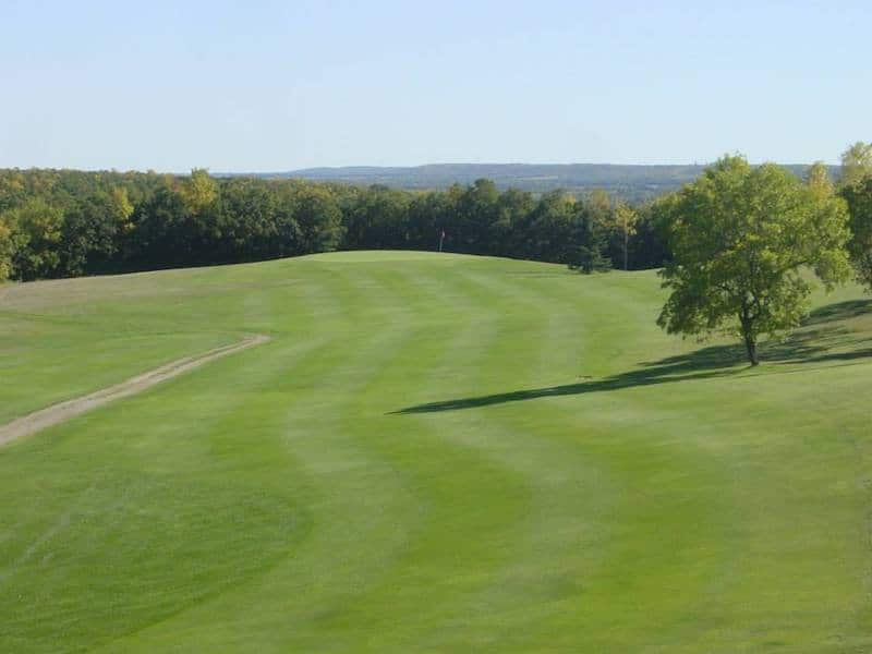 Walhalla Country Club , north dakota golf