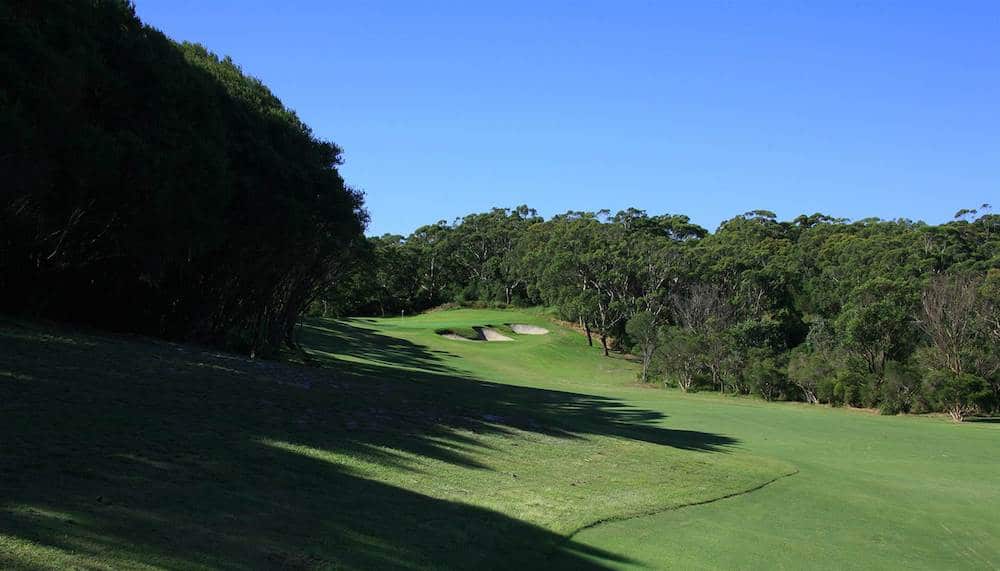 Newscastle golf club , golf in Australia