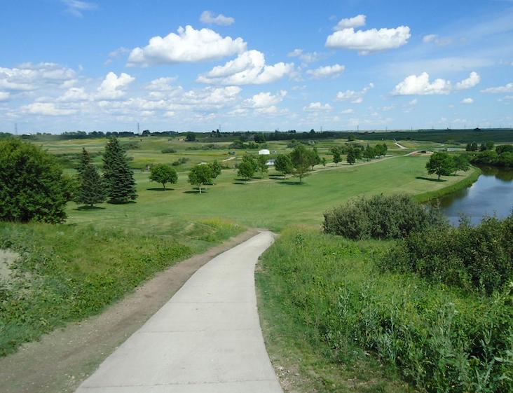 Painted Woods Golf Course, golf in north Dakota