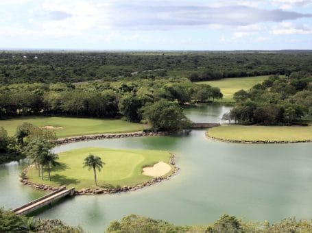 Guavaberry Golf & Country Club