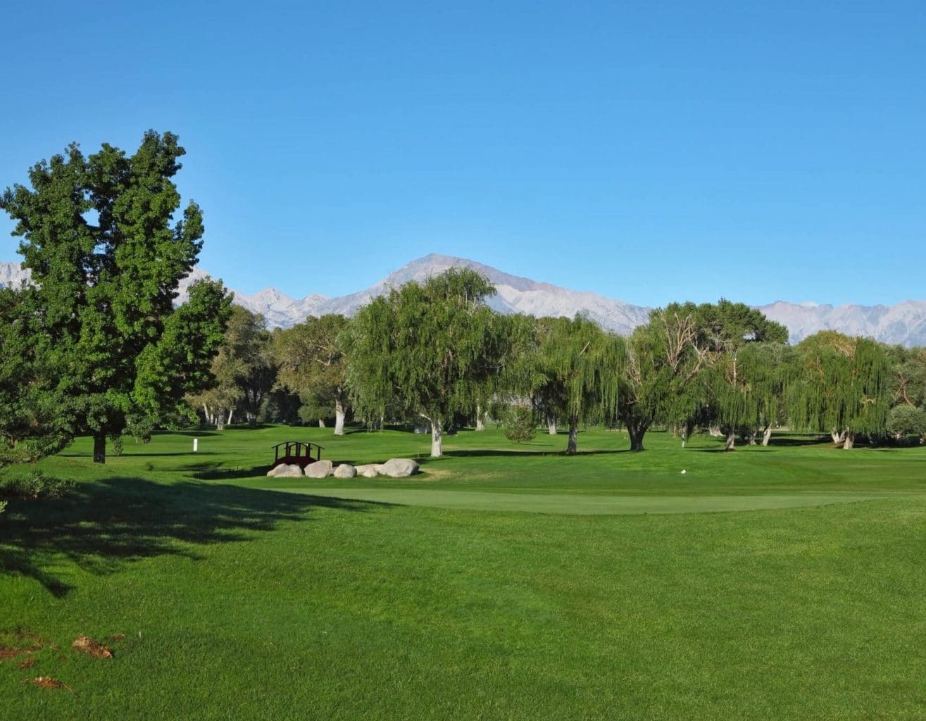 Bishop Country Club, golf in california