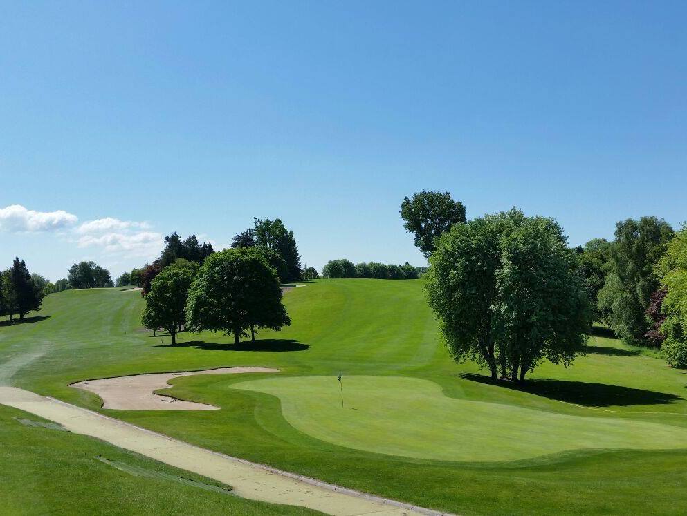 Hole 1 at Kilkenny Golf Club