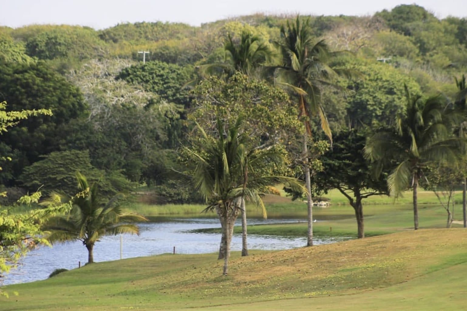 Club Lagos de Caujaral